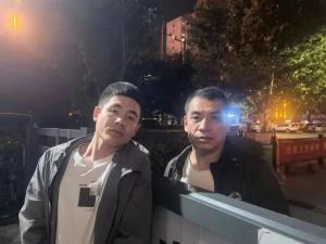 市文旅集團(tuán)一線戰(zhàn)“疫”之：古有木蘭替父從軍，今有老翁代子抗“疫”——集團(tuán)員工父子王小強(qiáng)、王浩的抗“疫”故事