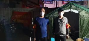 市文旅集團(tuán)一線戰(zhàn)“疫”之：黨旗飄揚(yáng)在門外，黨旗扎根在心里，53歲和35歲黨員成絕佳搭檔